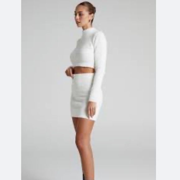 Aritzia Other - Talula two pieces set gray